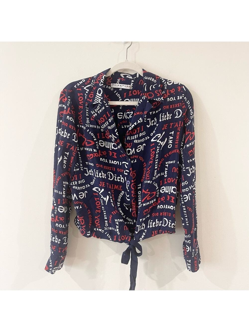 Trina Turk Navy Graphic Print Women Top Shirt size M „I love You” collection